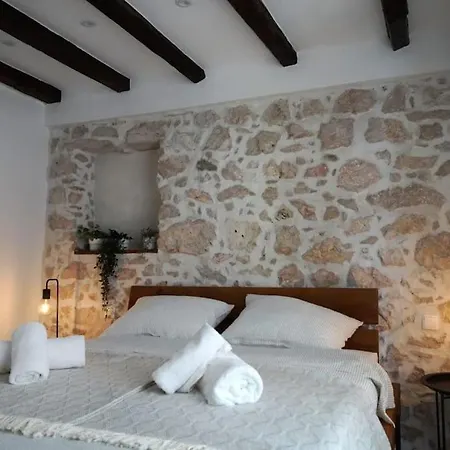 Old Town Stone House Casa vacanze