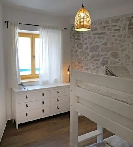 Old Town Stone House * Novi Vinodolski