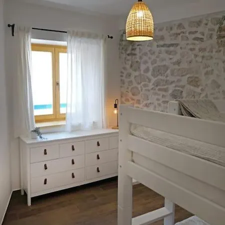 Old Town Stone House * Нови-Винодолски